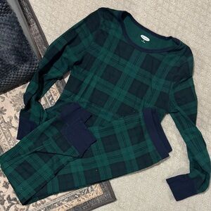 Old Navy Green and Navy Plaid Long John Pajamas set